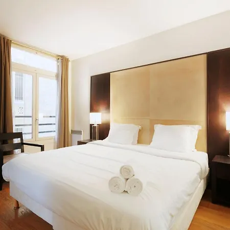 Champs Elysees - Courcelles Private * Paris