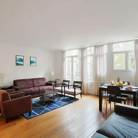 Champs Elysees - Courcelles Private 아파트